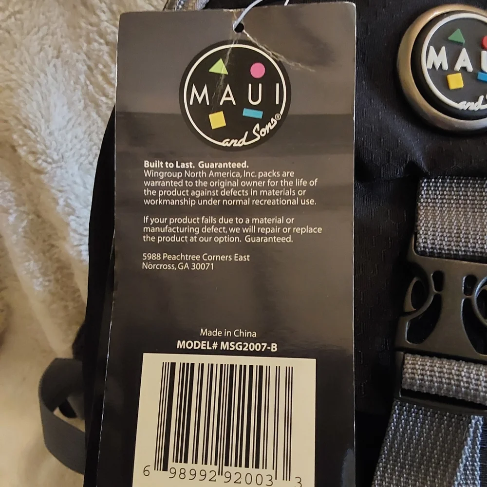 🌺 NWT Maui & Sons Compact Backpack (men/women)